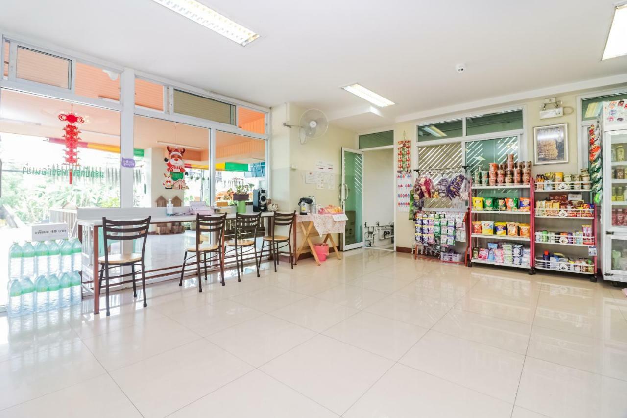 ホテル ティティコーン グランドビュー Ban Pak Khlong Si エクステリア 写真