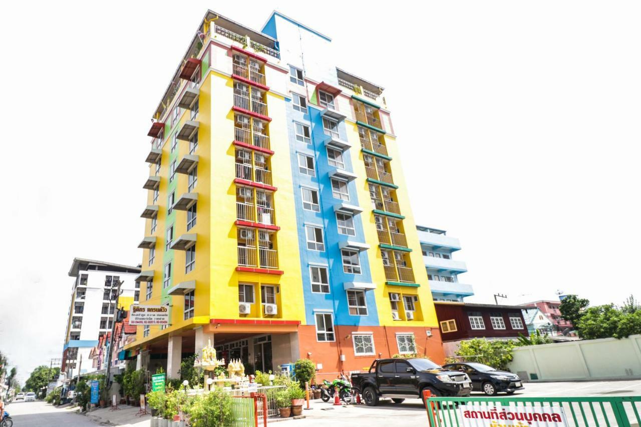 ホテル ティティコーン グランドビュー Ban Pak Khlong Si エクステリア 写真